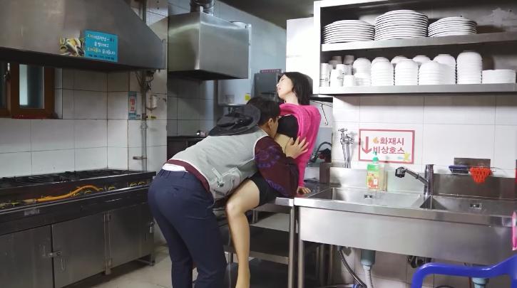 xem phim sex mới Liếm âm đạo em vợ